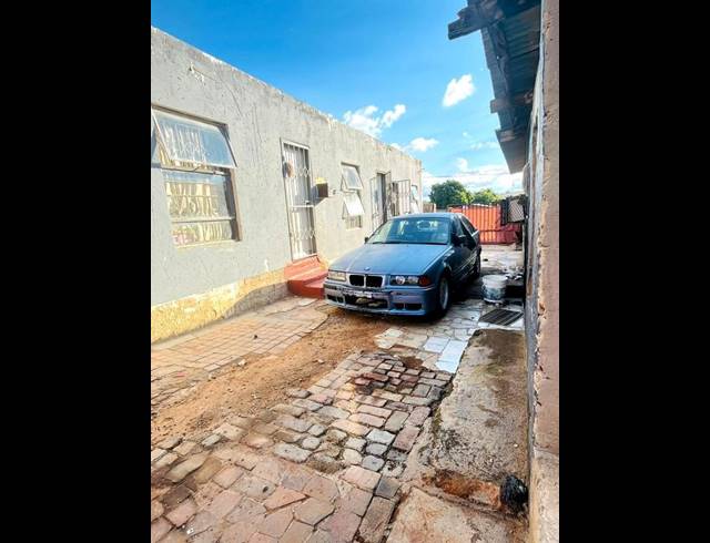 0 BEDROOM HOUSE FOR SALE IN COSMO CITY